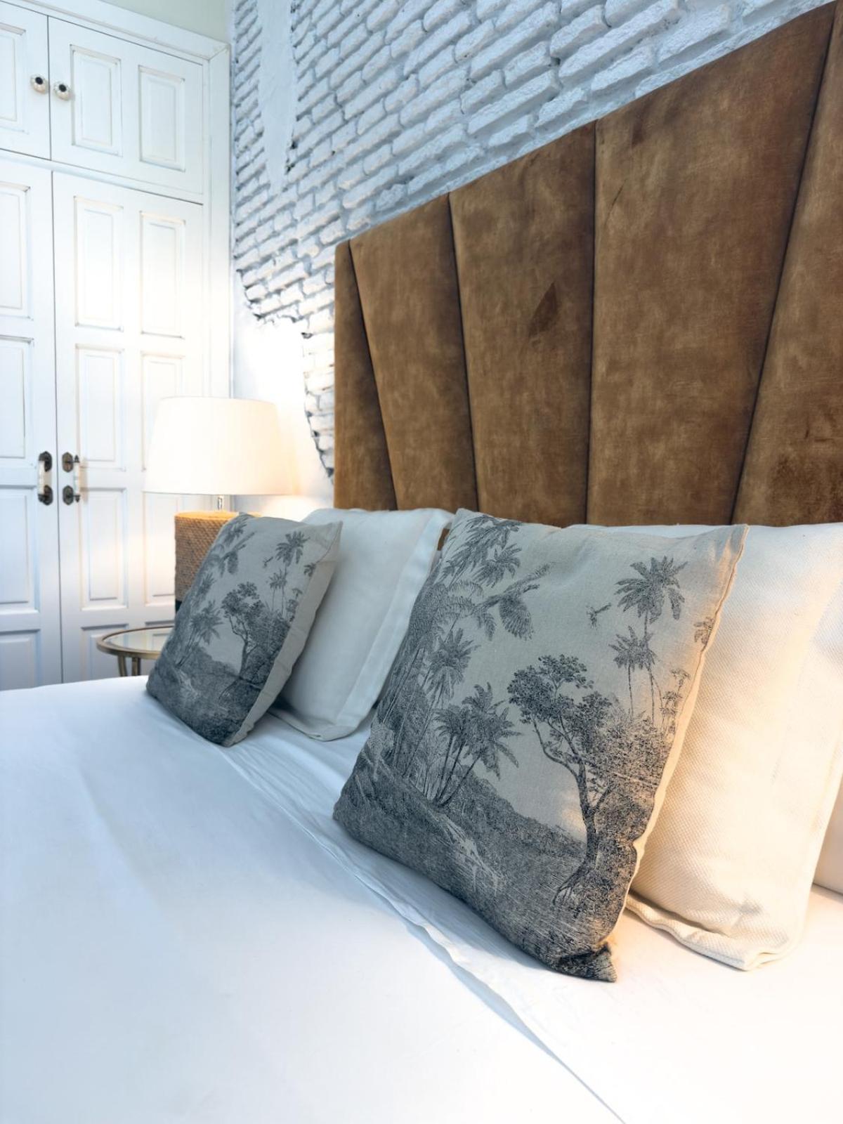 Monkeys Apartments Adriano & Terrace 세비야 외부 사진